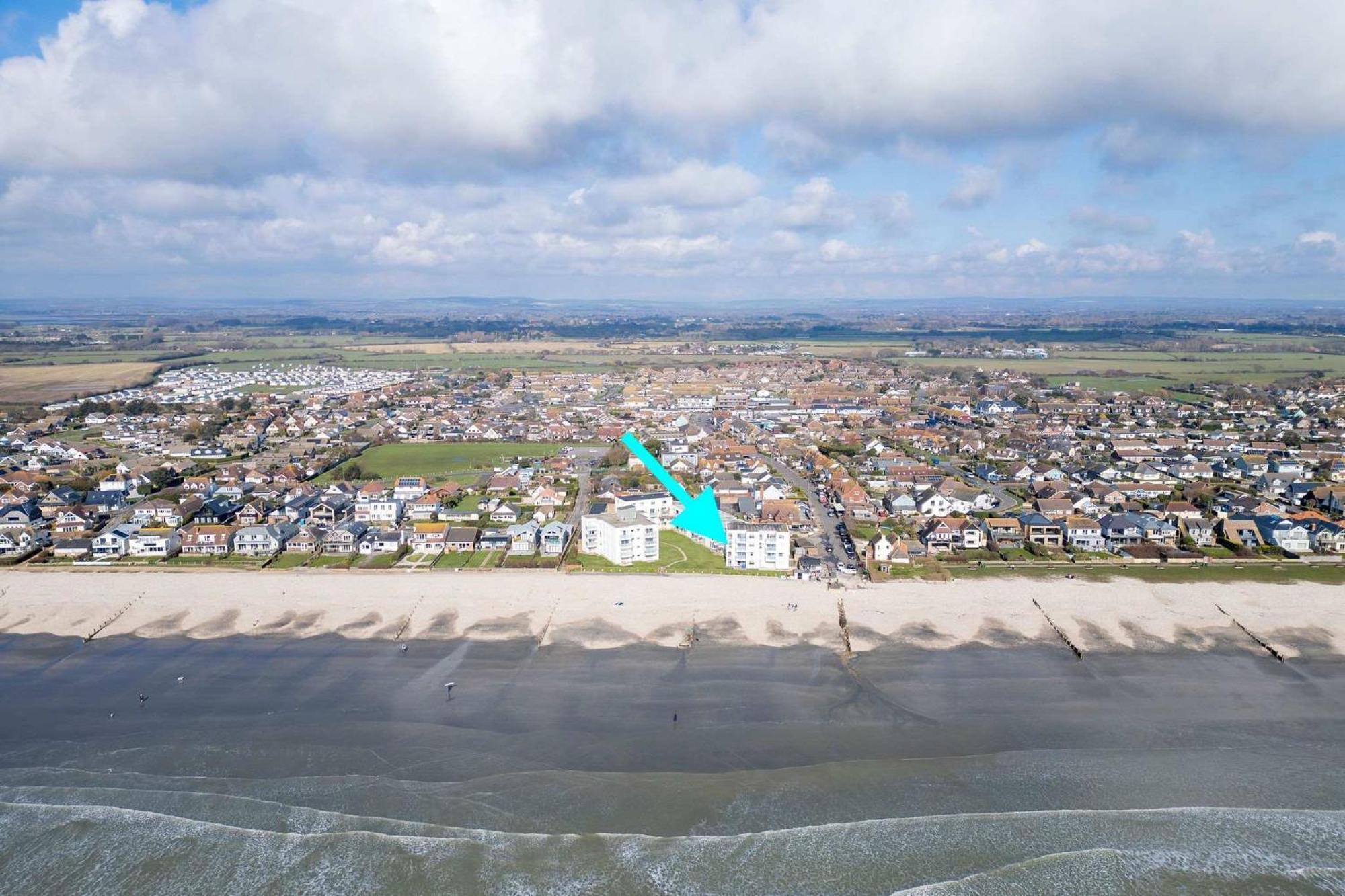 High-End Beachfront Getaway Sea View King Bed East Wittering Exterior photo